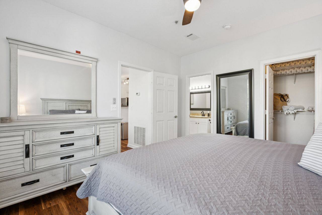 45 Sycamore Avenue Photo 12