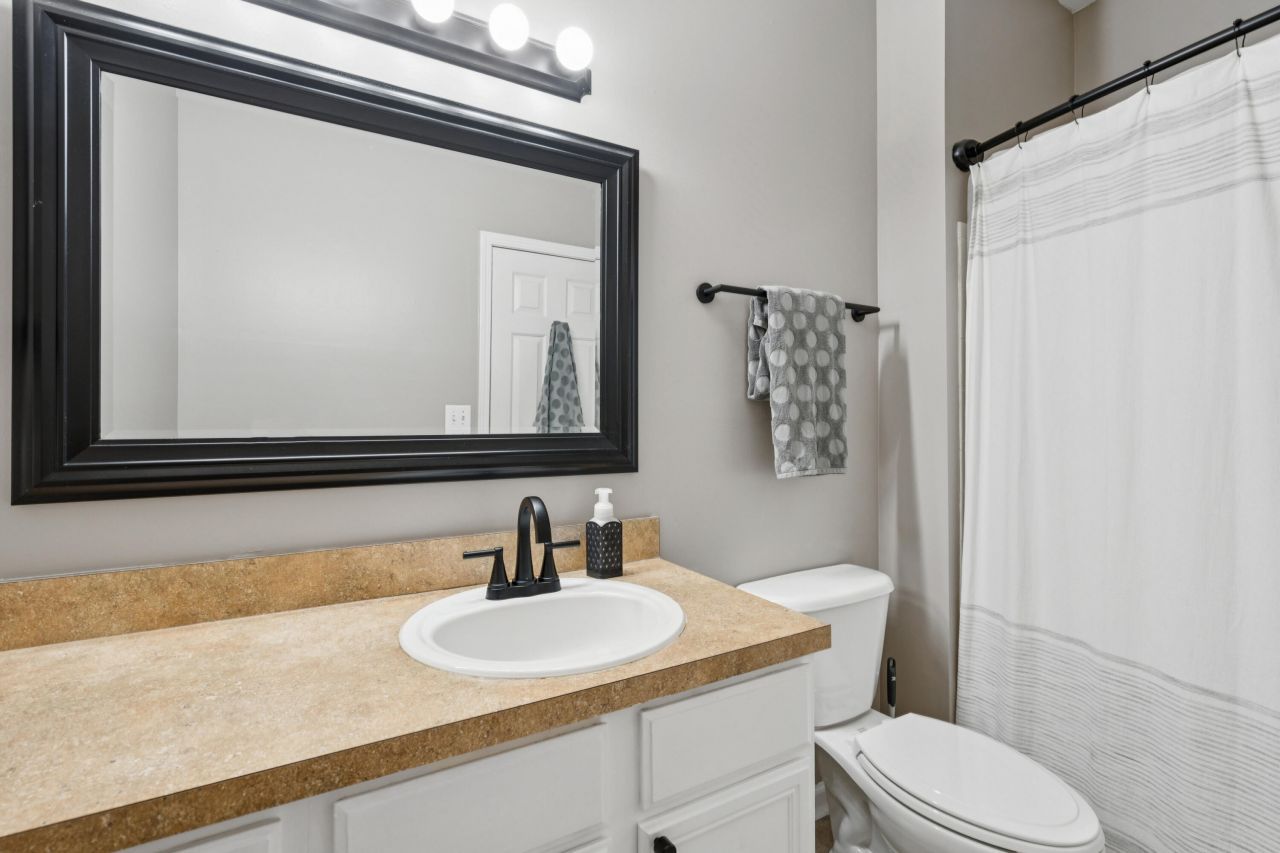 45 Sycamore Avenue Photo 15