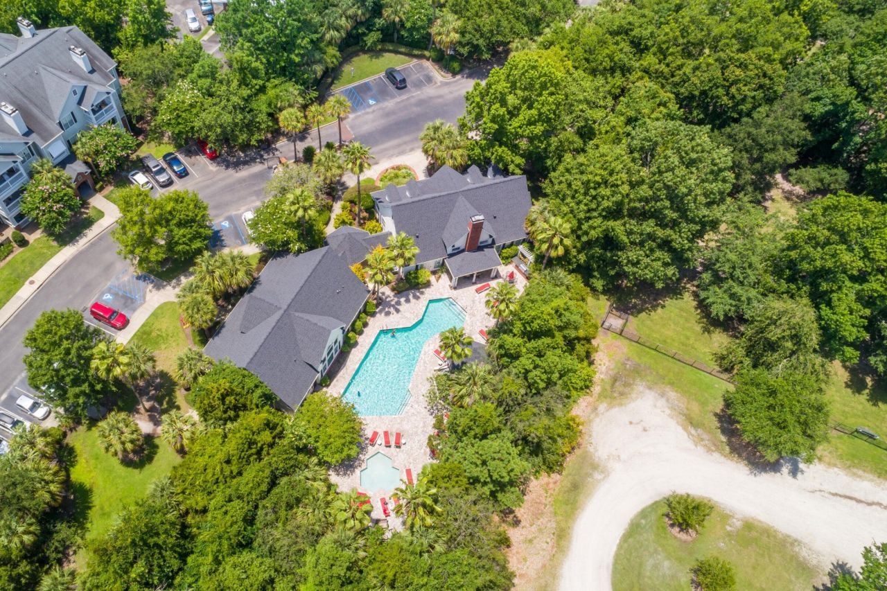 45 Sycamore Avenue Photo 24