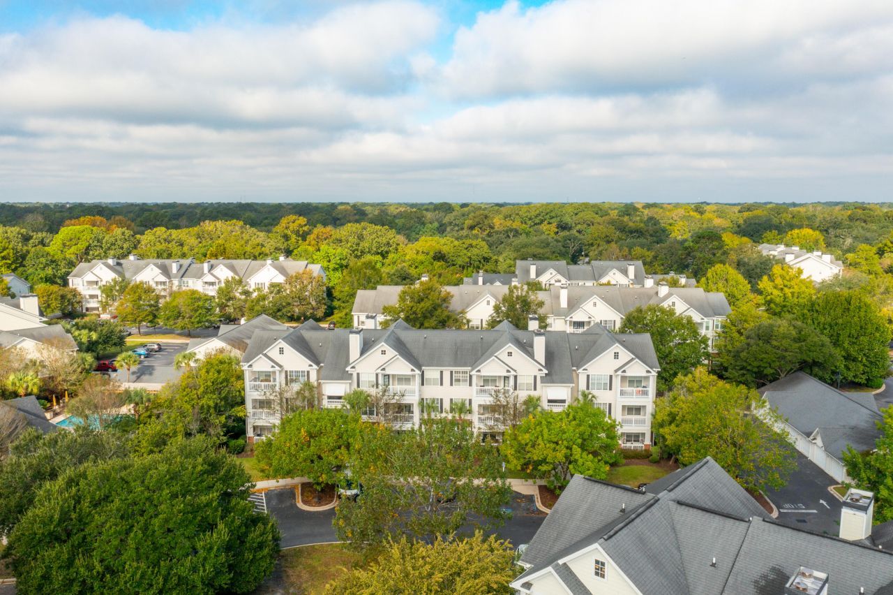 45 Sycamore Avenue Photo 26