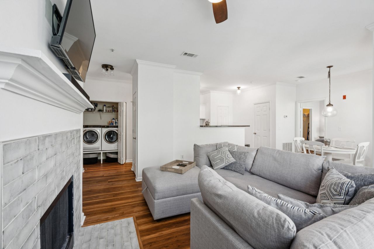 45 Sycamore Avenue Photo 5