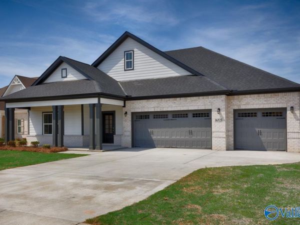 16521 Hamilton Place, Athens, AL 35613