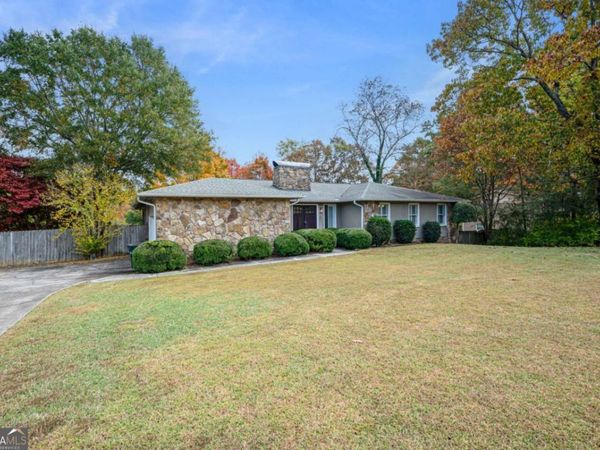 127 Windsor Drive, Calhoun, GA 30701