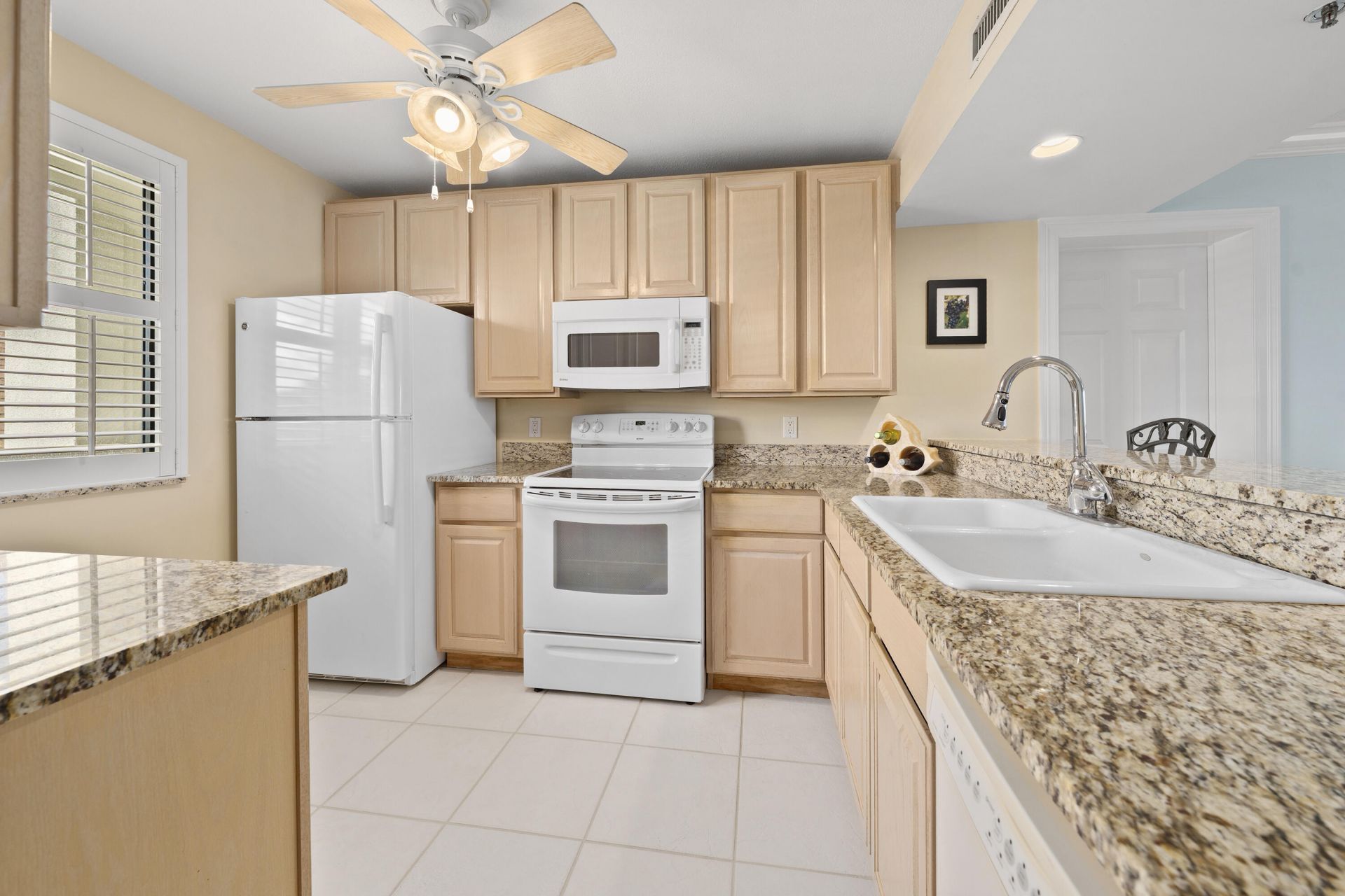 601 S Seas Drive, Unit 204, Jupiter, FL 33477 Photo