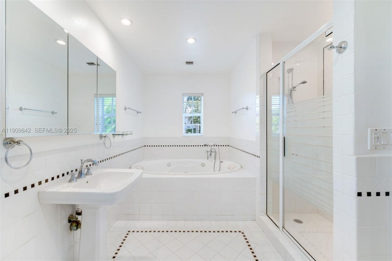 13032 Mar St, Coral Gables, FL 33156 Photo