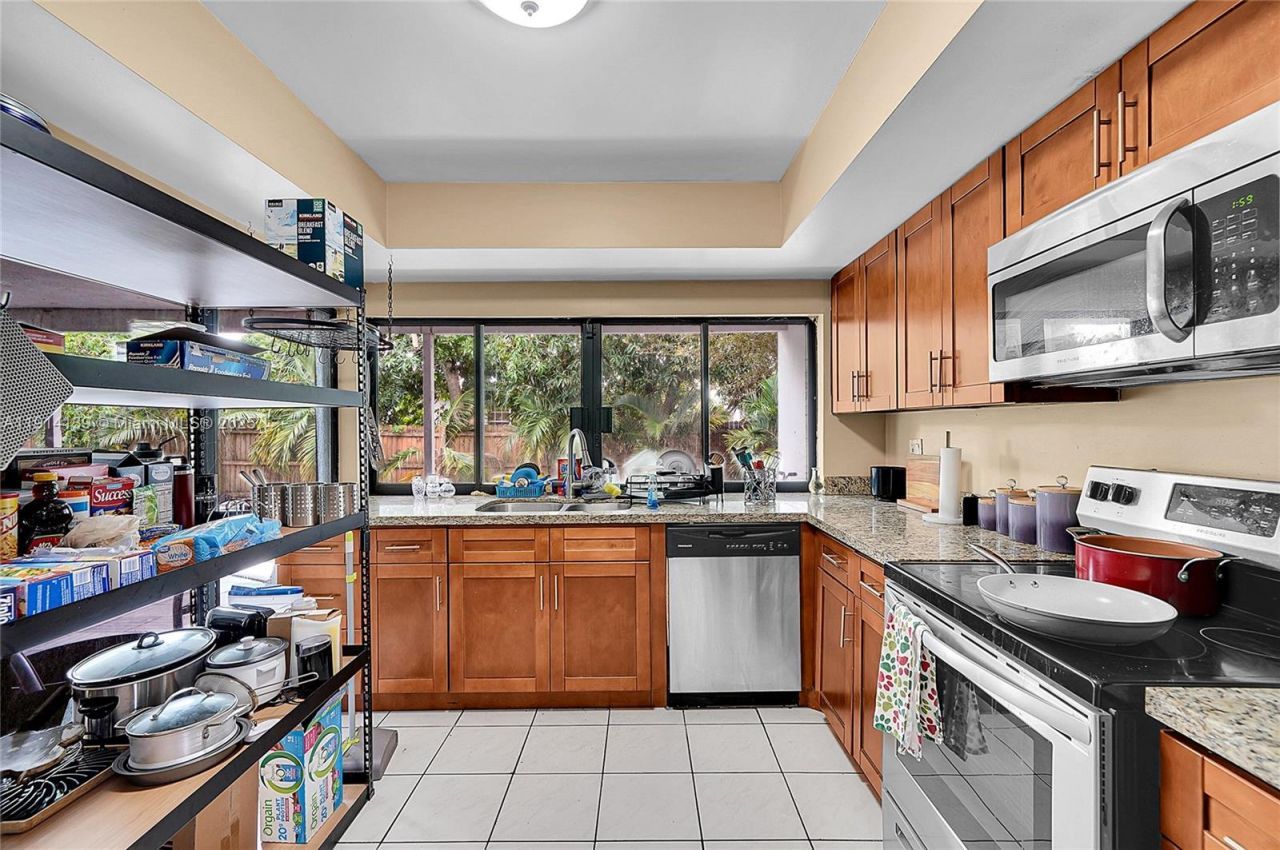 7916 Miramar Pkwy, Miramar, FL 33023 Photo