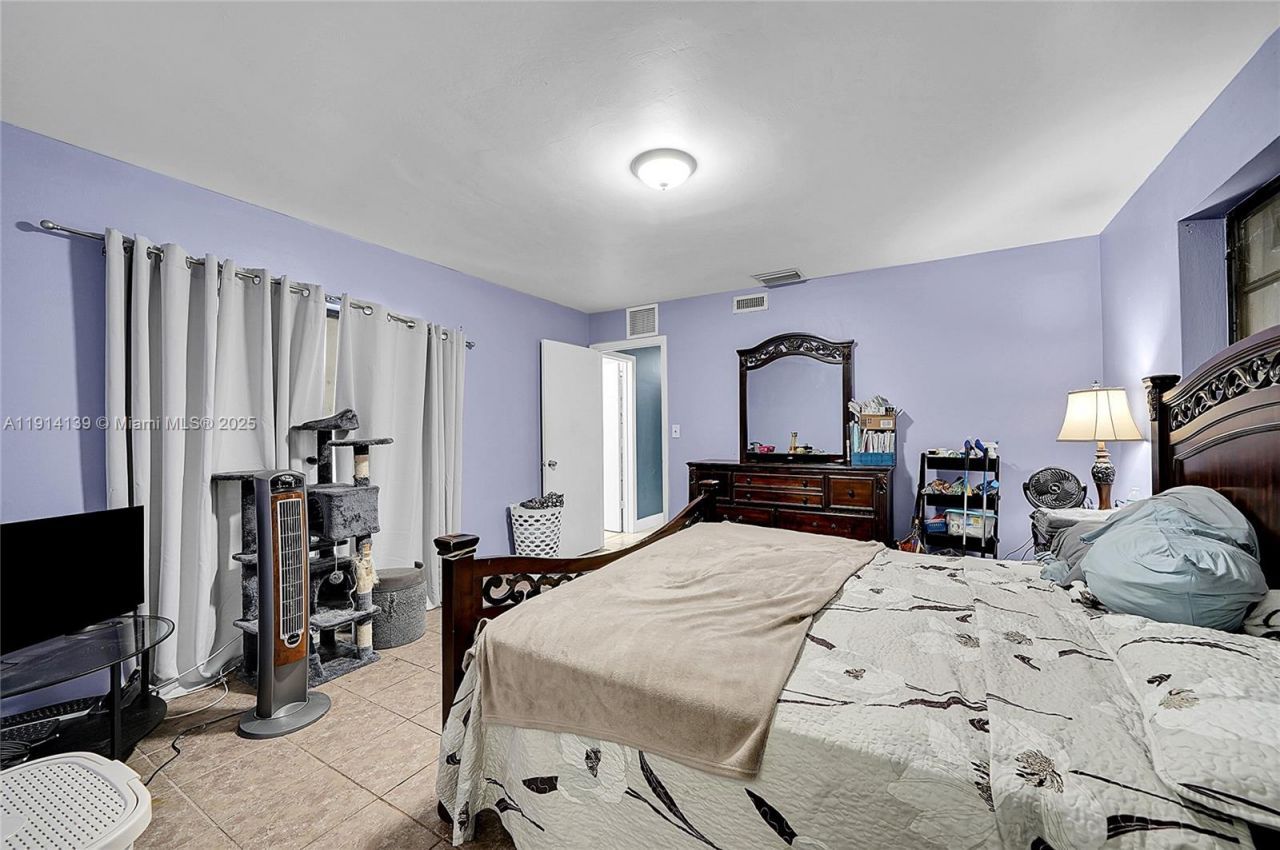 7916 Miramar Pkwy, Miramar, FL 33023 Photo