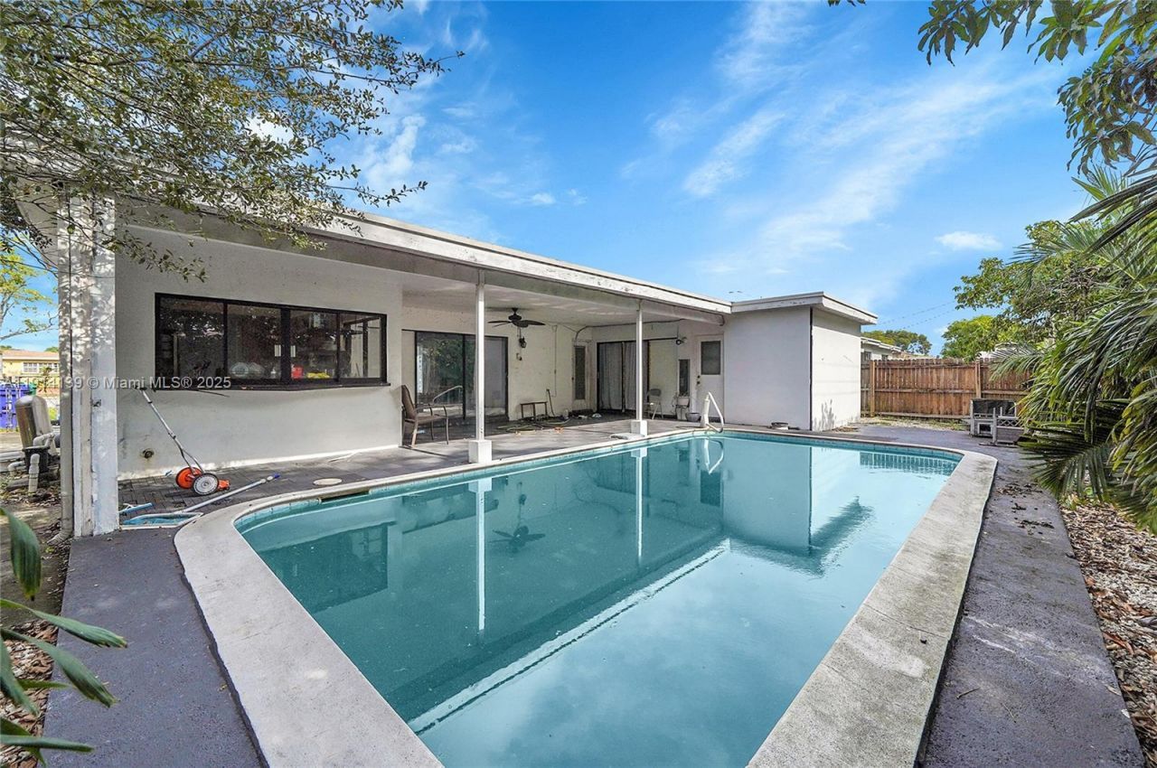 7916 Miramar Pkwy, Miramar, FL 33023 Photo