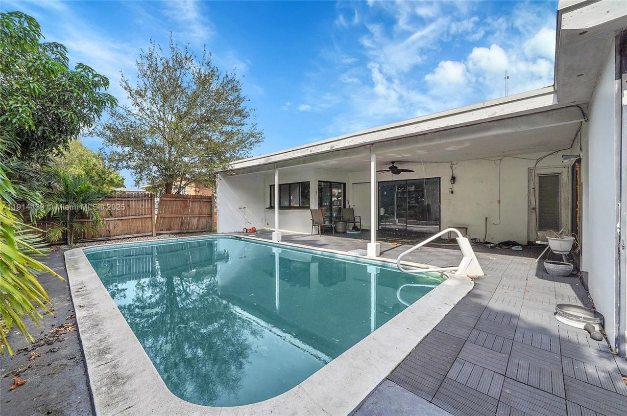 7916 Miramar Pkwy, Miramar, FL 33023 Photo