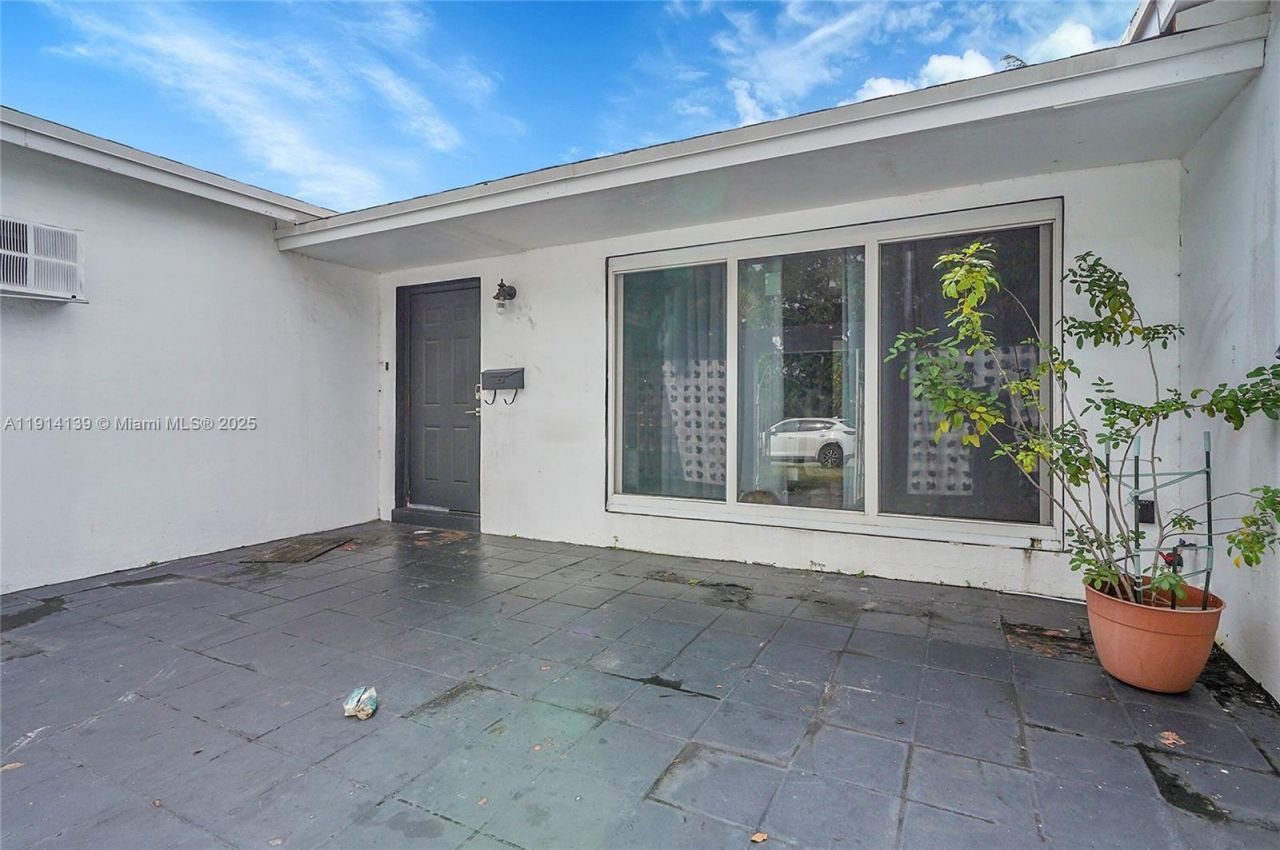 7916 Miramar Pkwy, Miramar, FL 33023 Photo