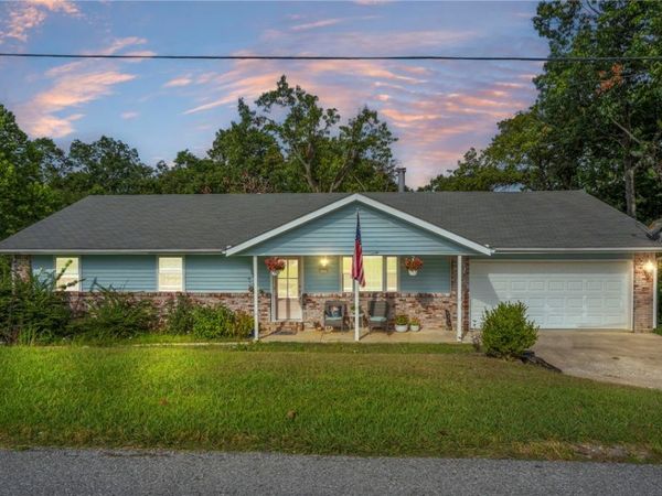 9117 Grimes Drive, Rogers, AR 72756