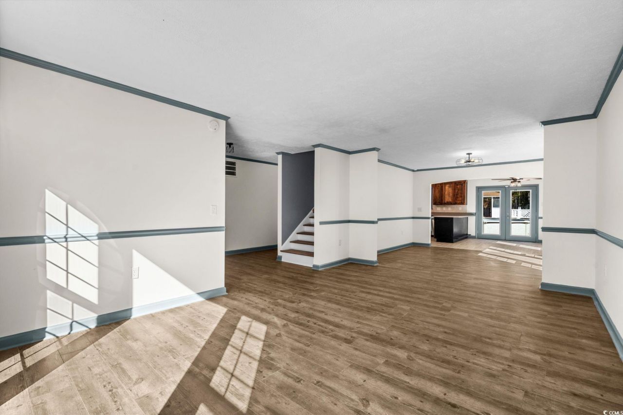 735 Airport Rd. Photo 17