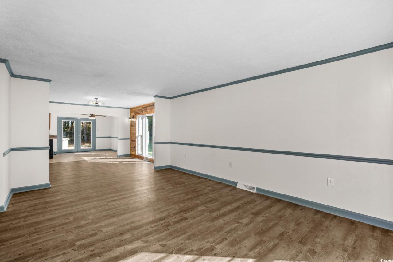 735 Airport Rd. Photo 18