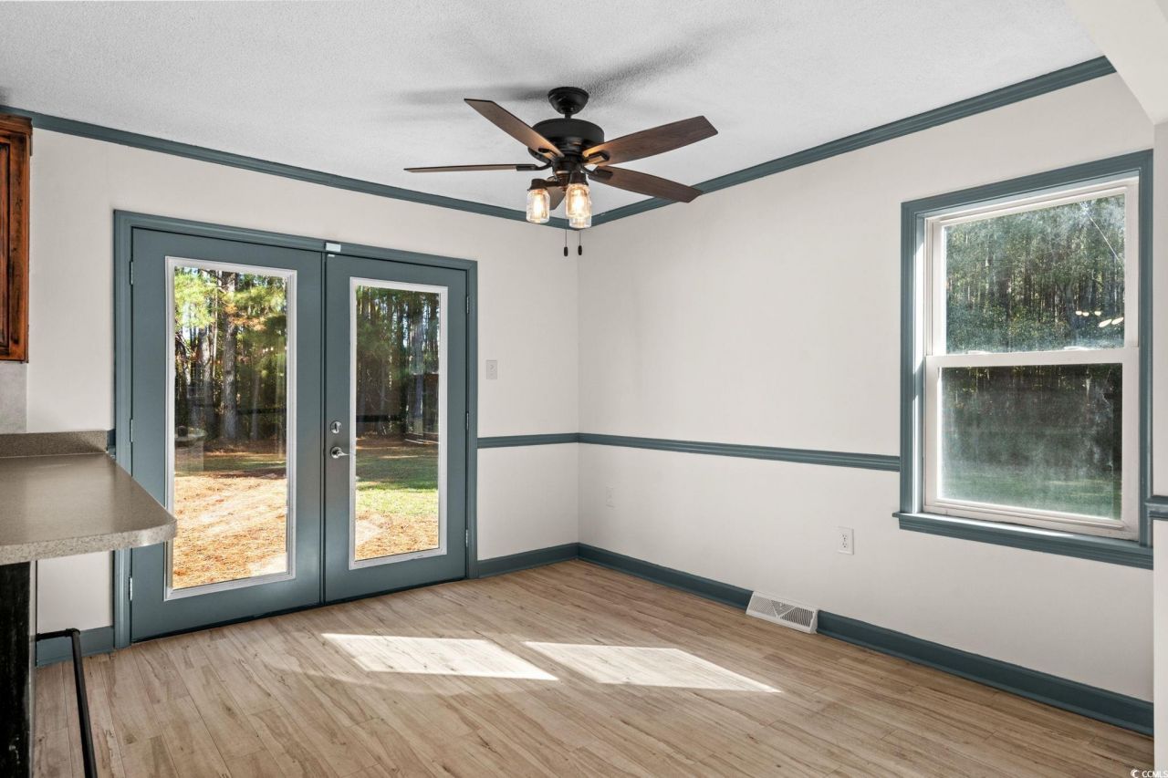 735 Airport Rd. Photo 22