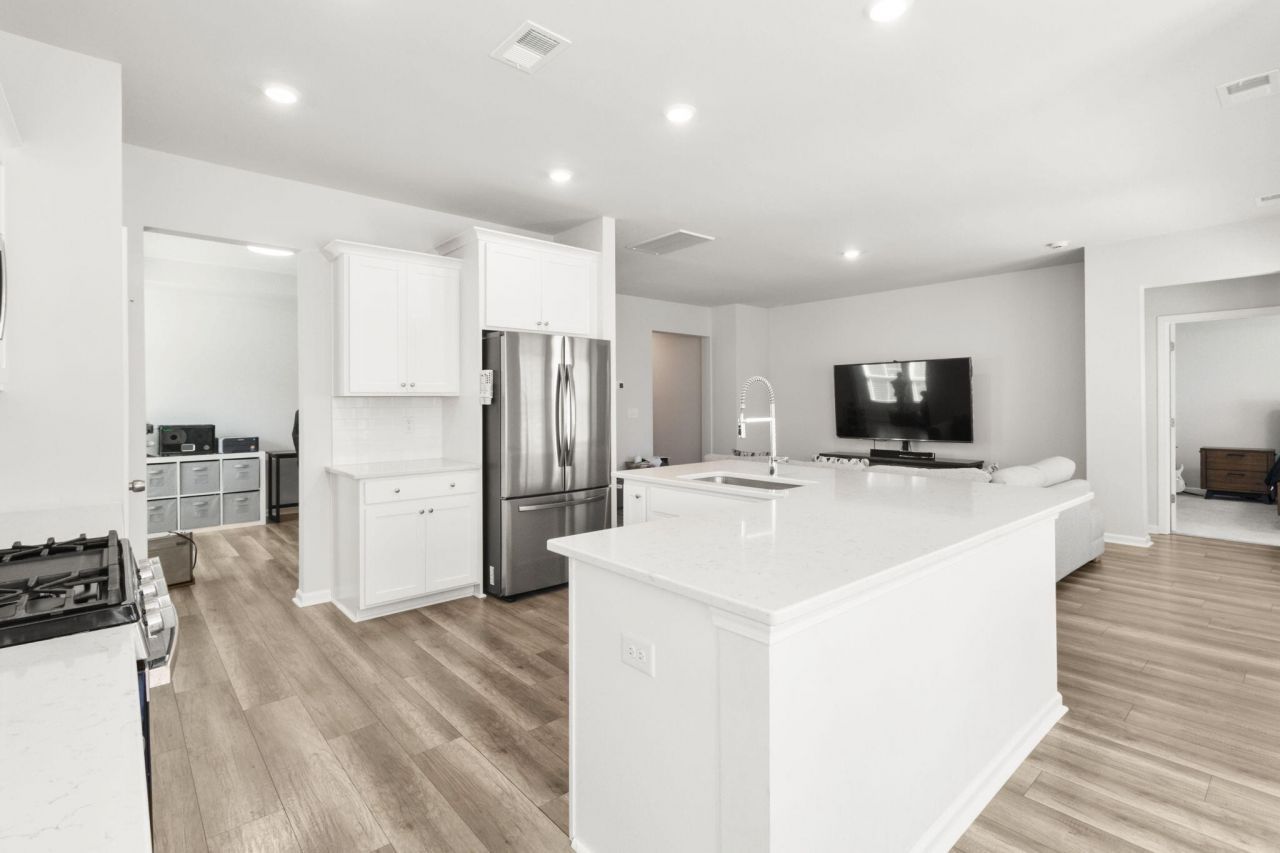 225 Red Bluff Street Photo 18