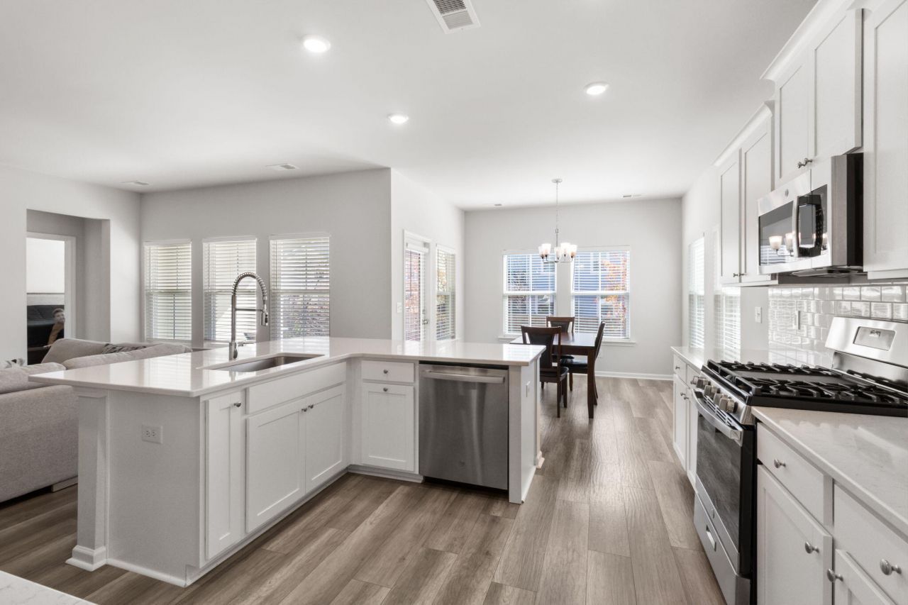 225 Red Bluff Street Photo 21