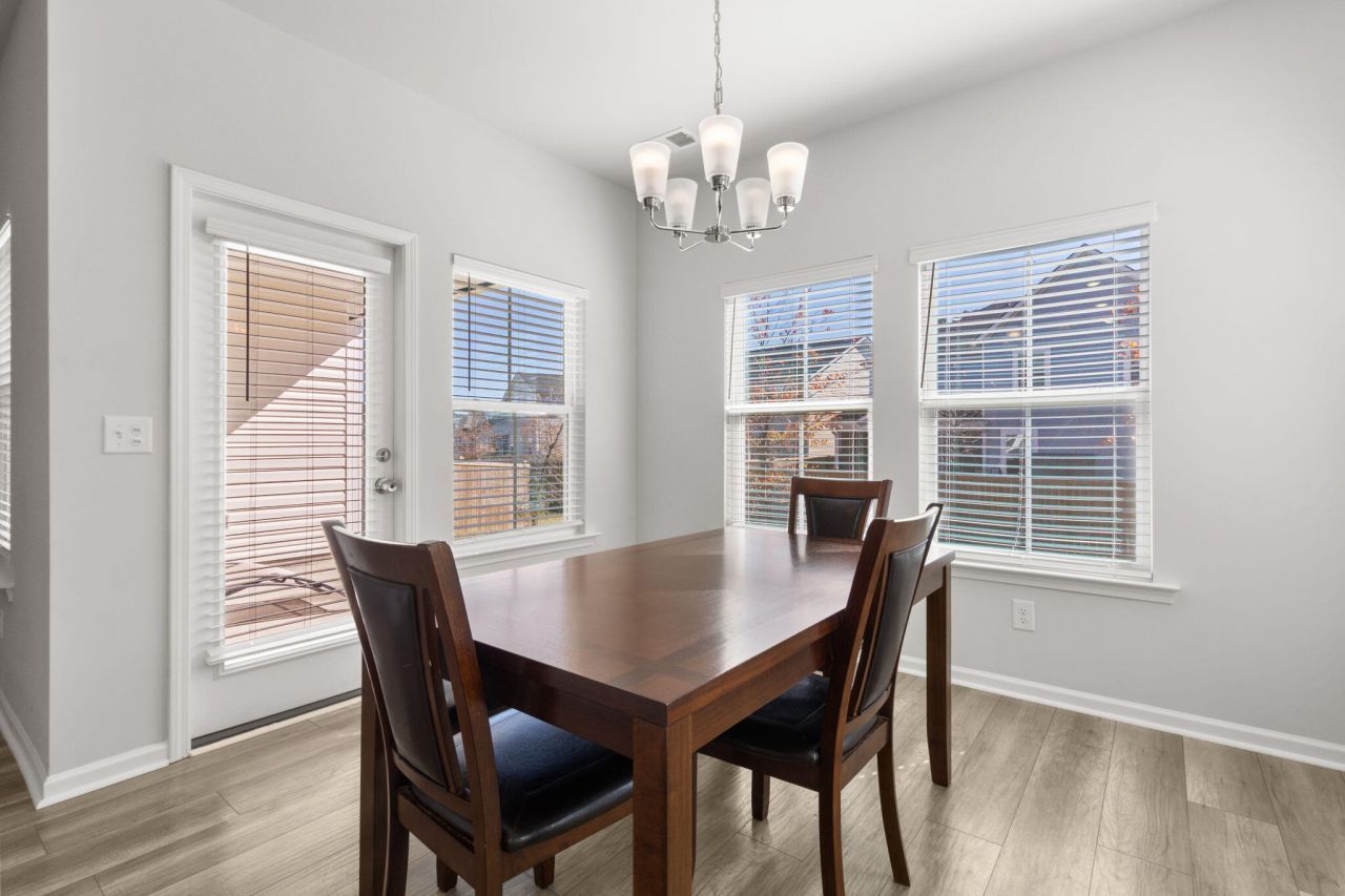 225 Red Bluff Street Photo 26