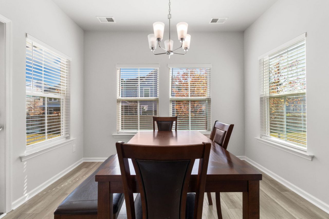 225 Red Bluff Street Photo 27