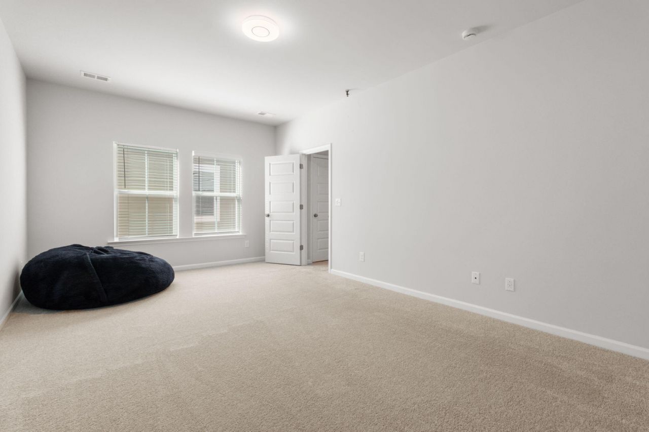 225 Red Bluff Street Photo 33