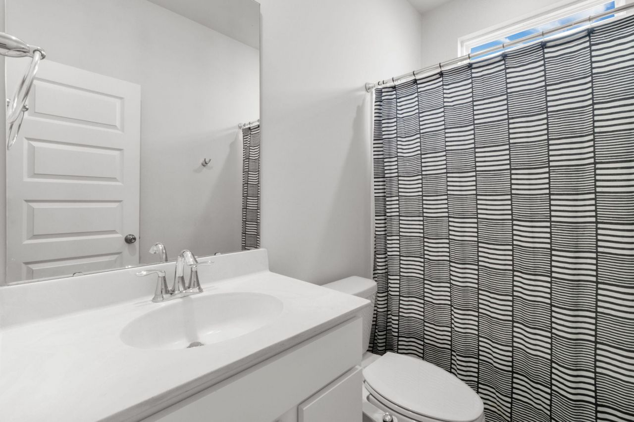 225 Red Bluff Street Photo 41