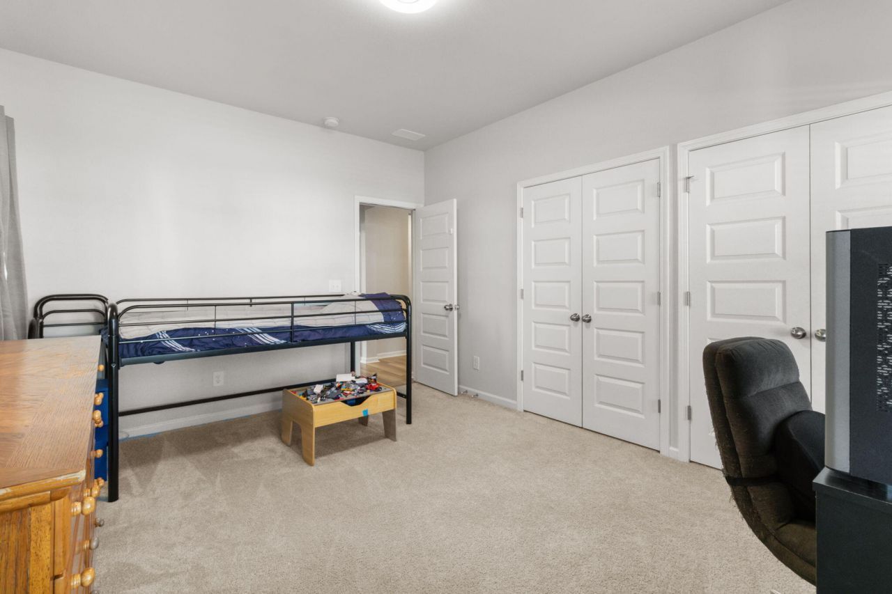 225 Red Bluff Street Photo 42