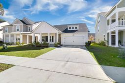 225 Red Bluff Street photo 4