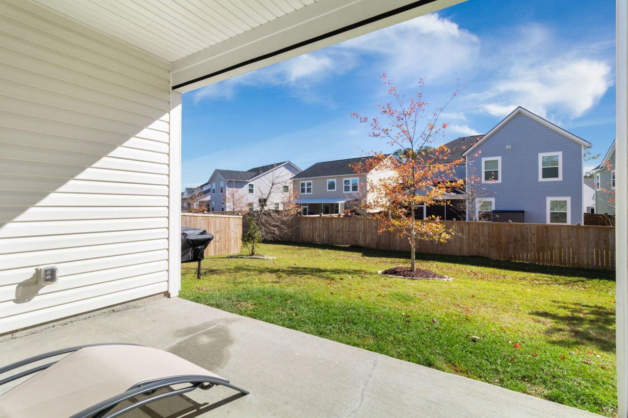 225 Red Bluff Street Photo 54