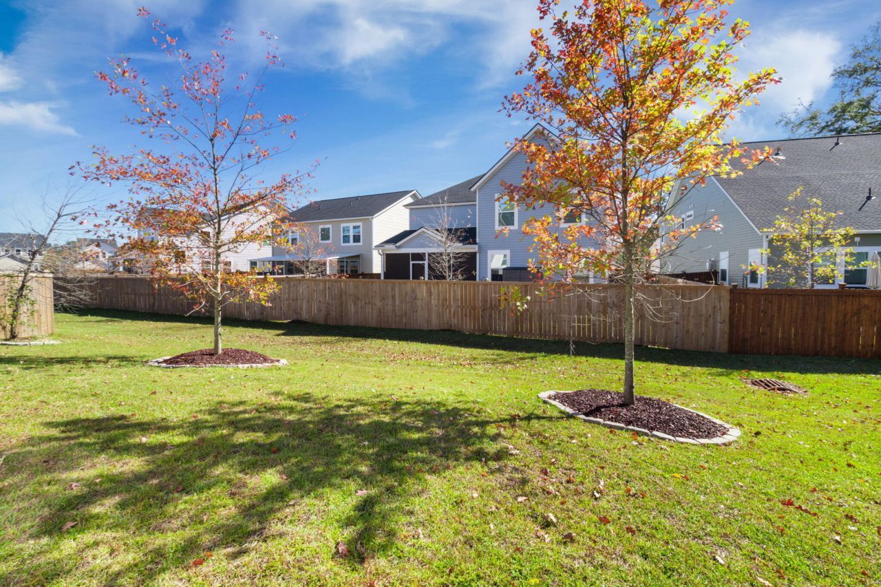 225 Red Bluff Street Photo 57