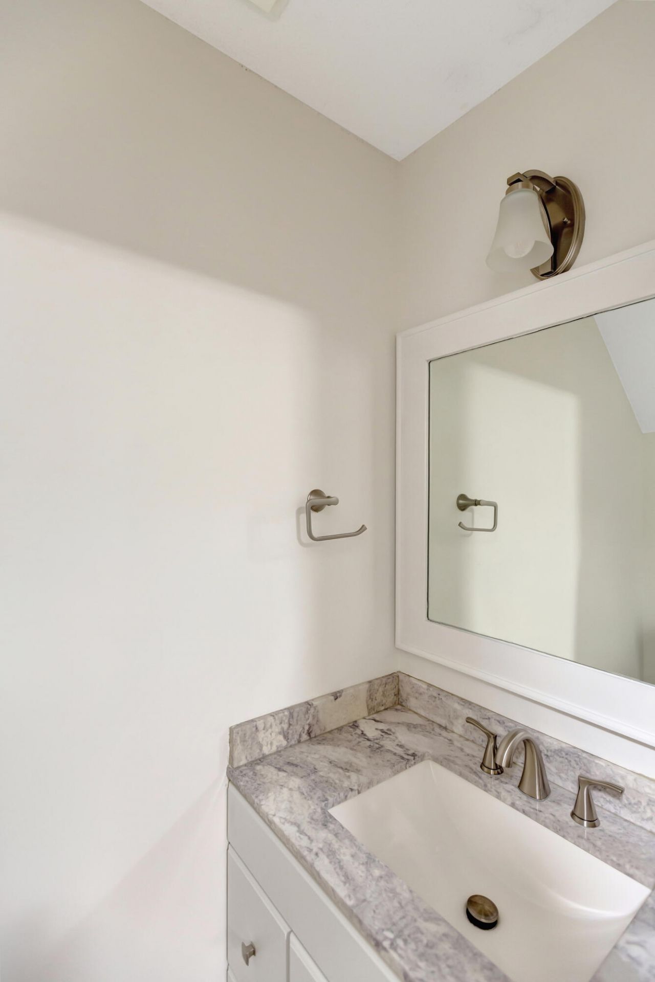 710 Davenport Drive Photo 15