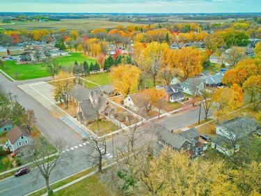 410 1st Street N, Winsted, MN 55395