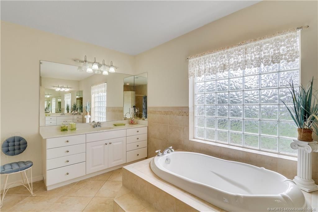 5439 SE Horseshoe Point Road, Stuart, FL 34997 Photo