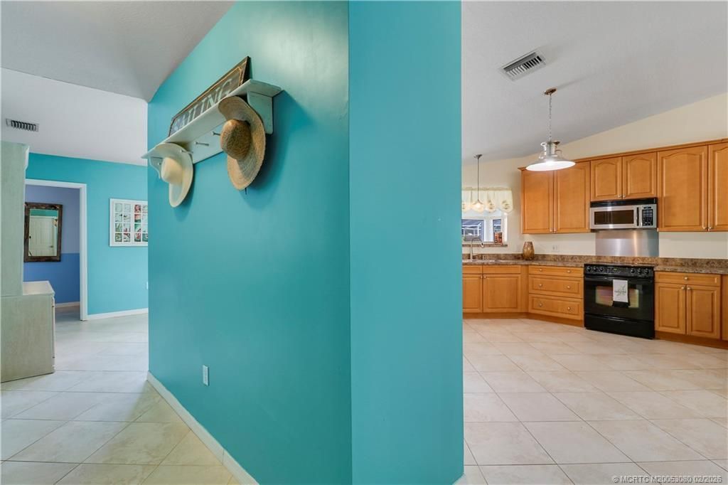 5439 SE Horseshoe Point Road, Stuart, FL 34997 Photo
