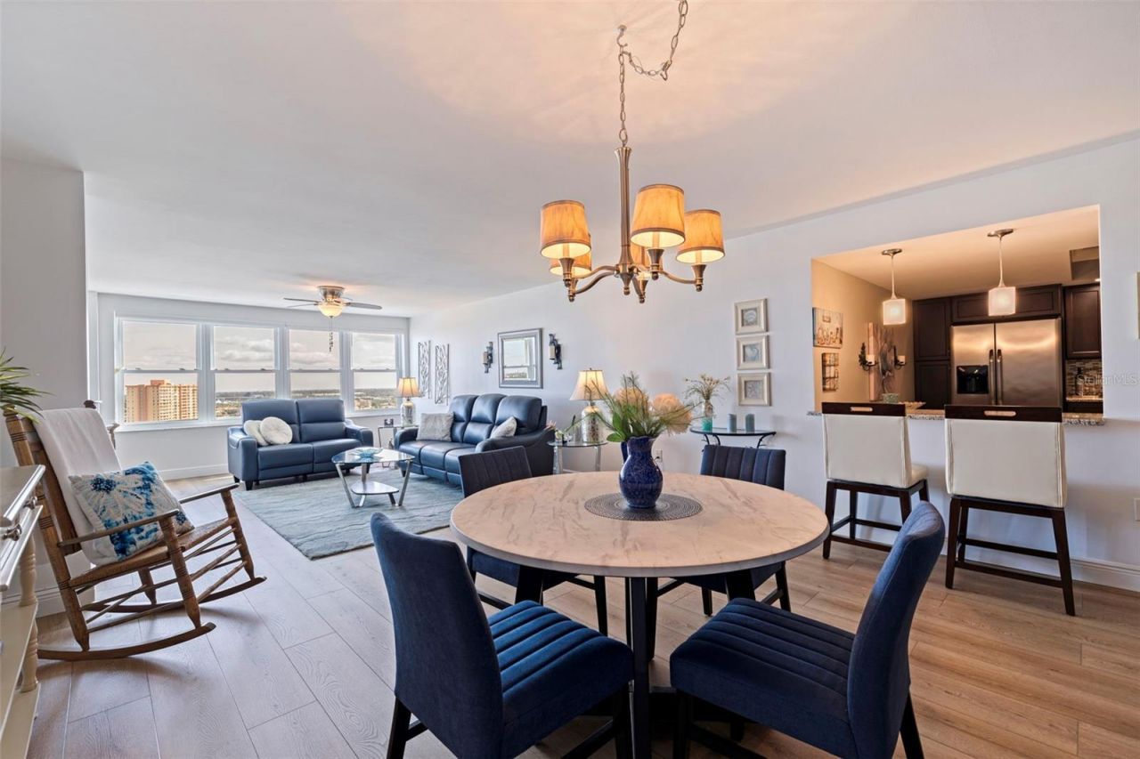 5200 Brittany Drive S, Unit 1701, Saint Petersburg, FL 33715 Photo