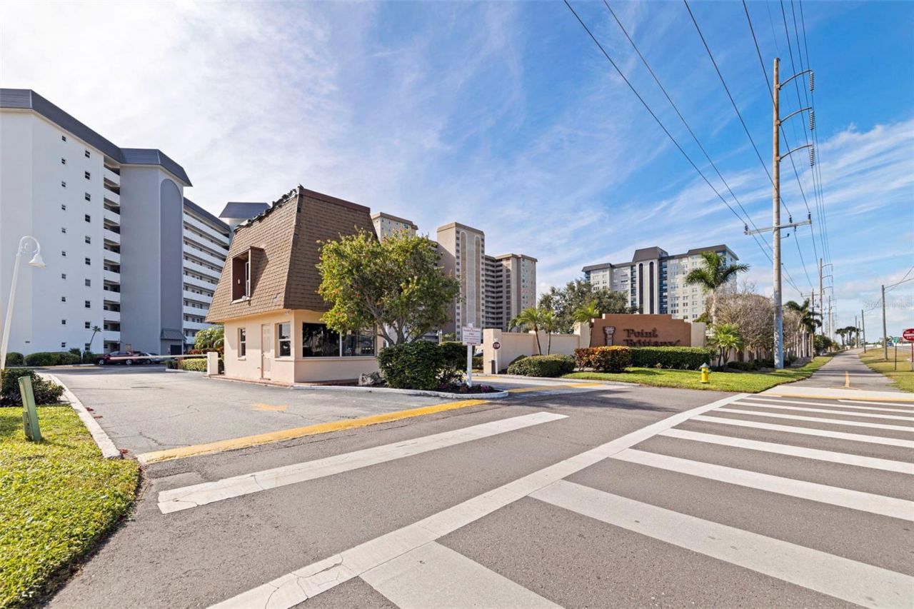 5200 Brittany Drive S, Unit 1701, Saint Petersburg, FL 33715 Photo