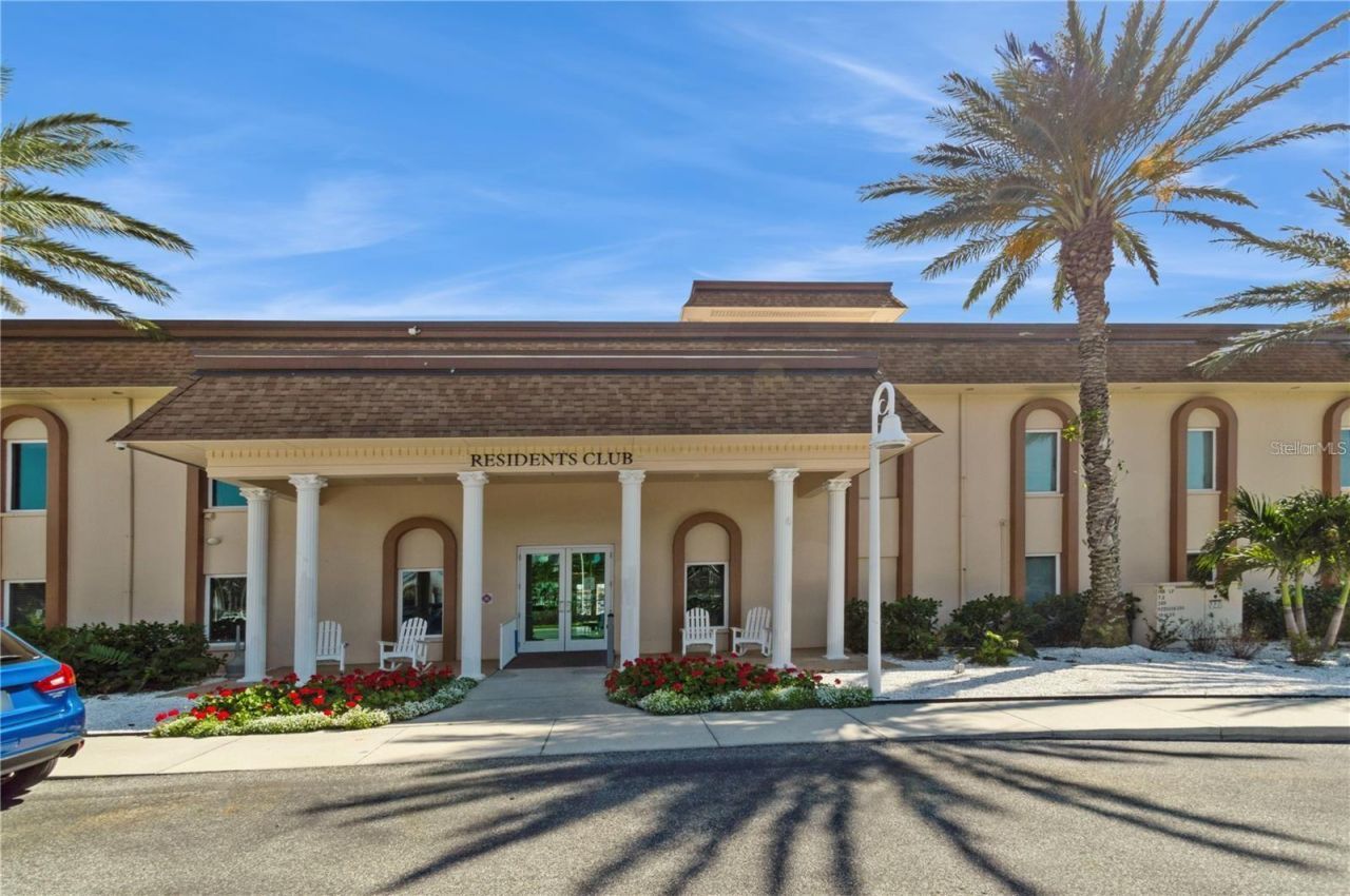 5200 Brittany Drive S, Unit 1701, Saint Petersburg, FL 33715 Photo