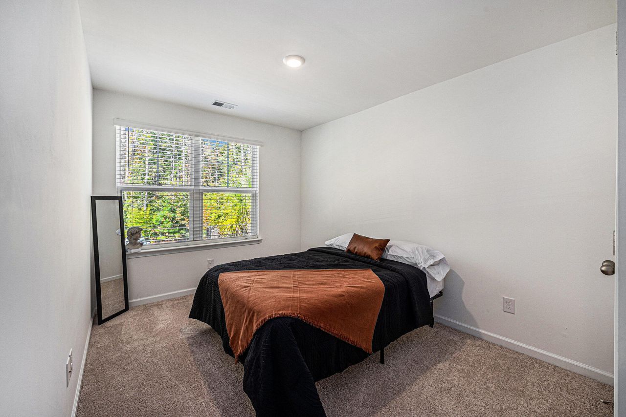 192 Rosefield Court Photo 14