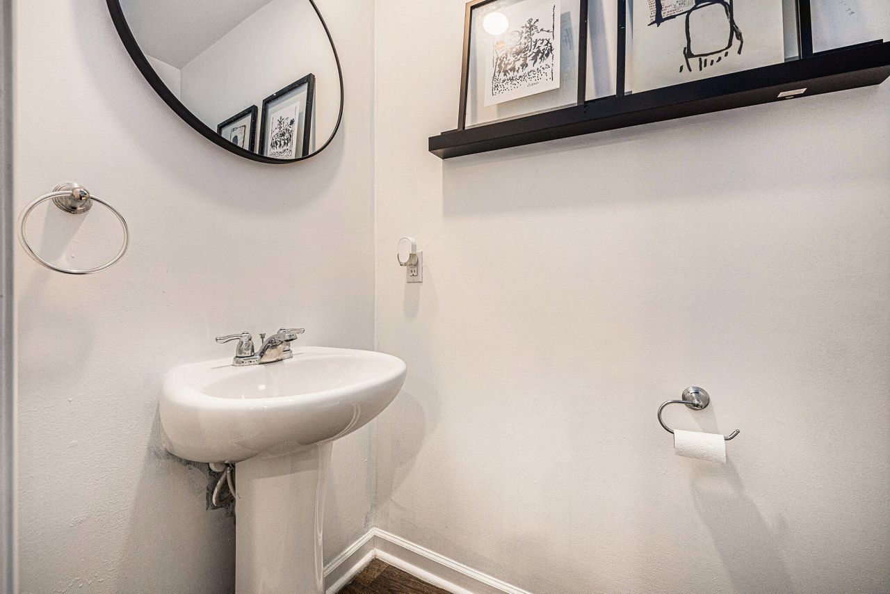 192 Rosefield Court Photo 9