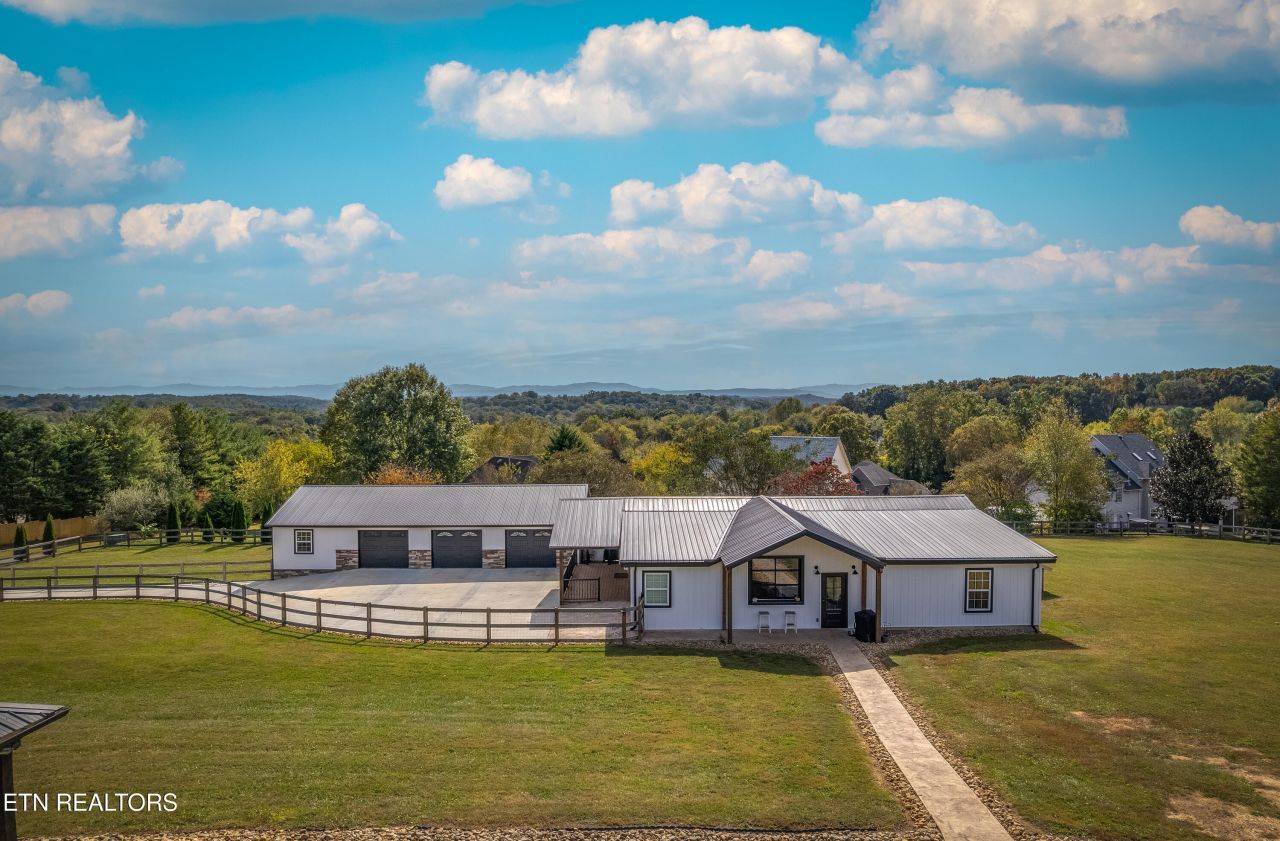 511 Windlass Rd, Knoxville, TN 37934 Main Photo