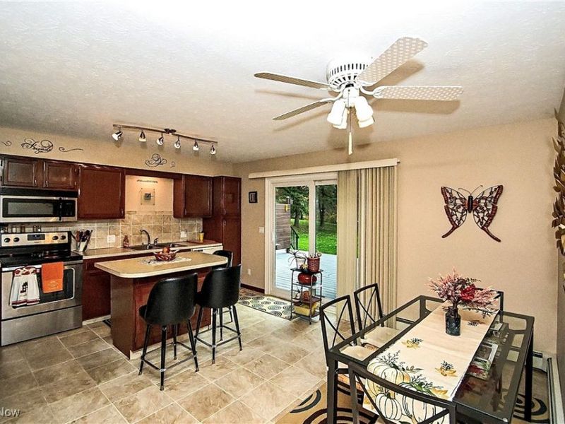 1392-1394 Koons Road, North Canton, OH 44720 Photo 3