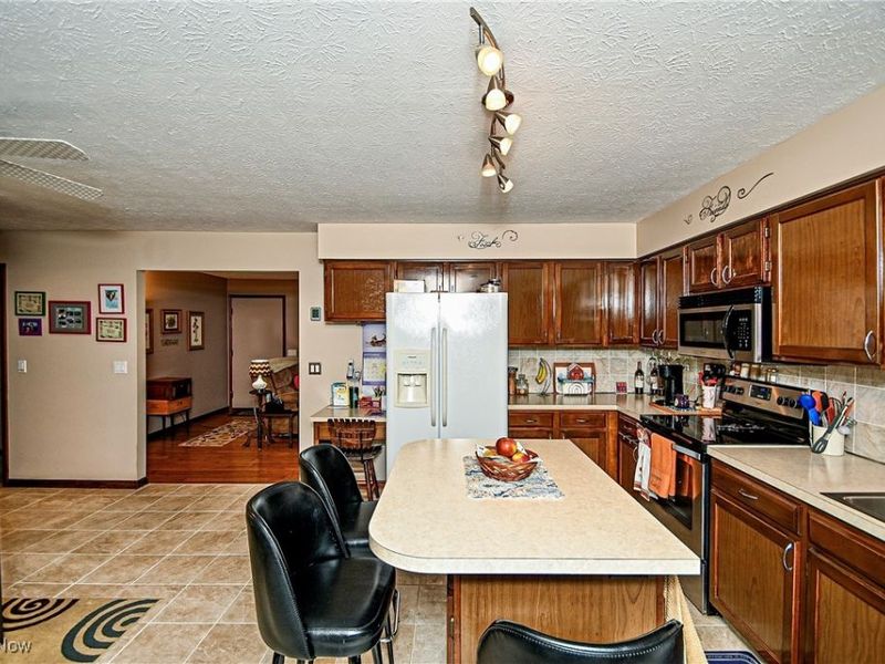 1392-1394 Koons Road, North Canton, OH 44720 Photo 5