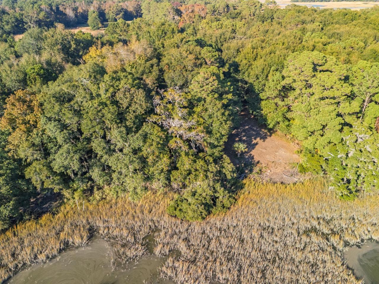 8356 Crooked Creek Lane Photo 14