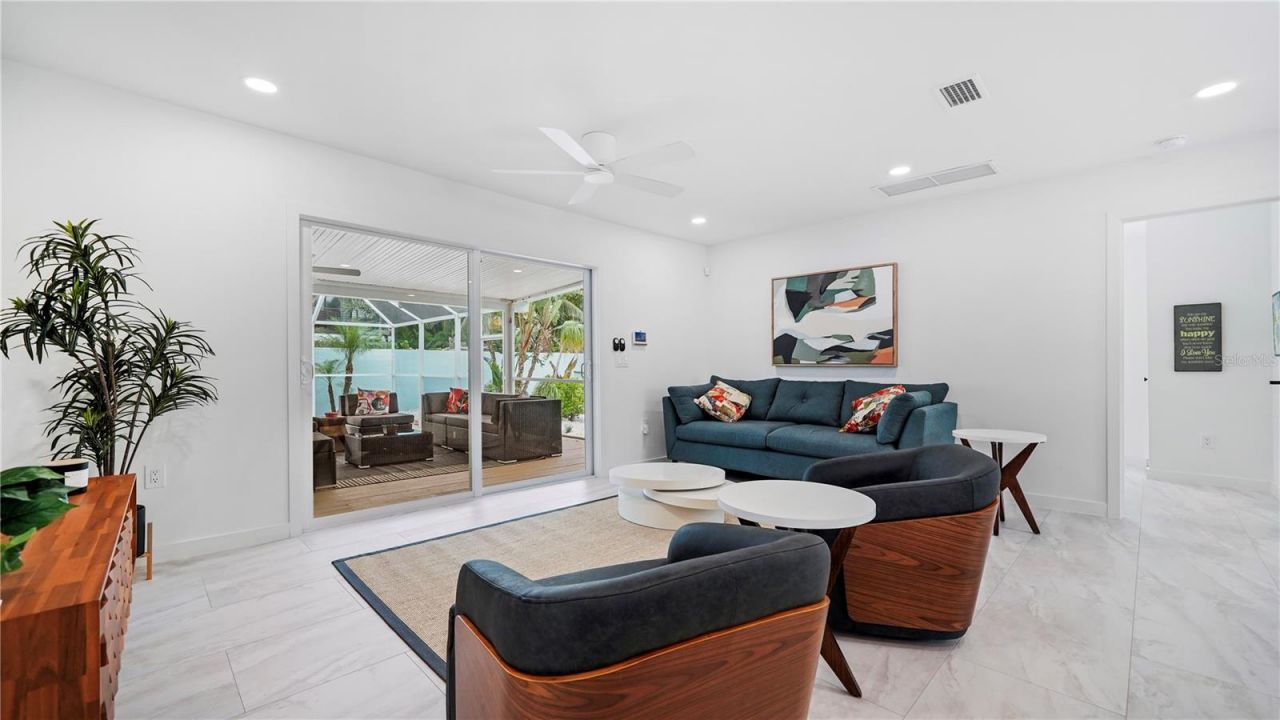 160 Harrison Drive, Unit 7, Sarasota, FL 34236 Photo