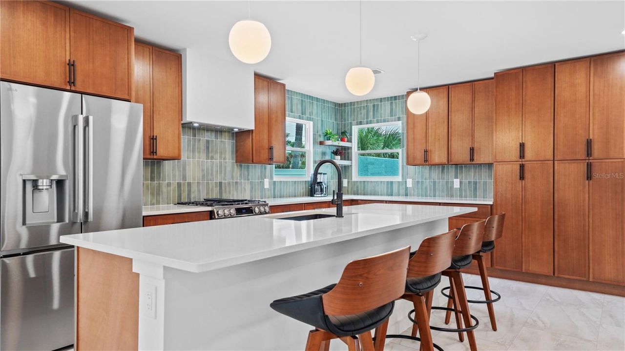 160 Harrison Drive, Unit 7, Sarasota, FL 34236 Photo