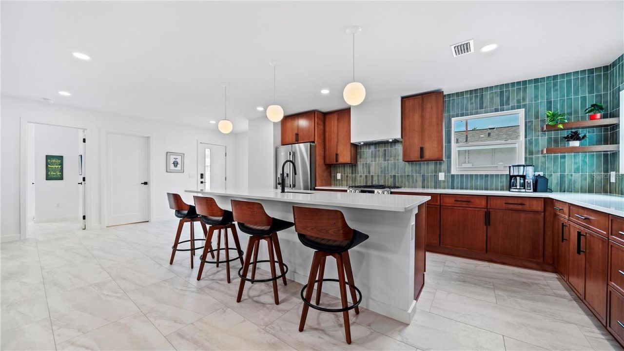 160 Harrison Drive, Unit 7, Sarasota, FL 34236 Photo