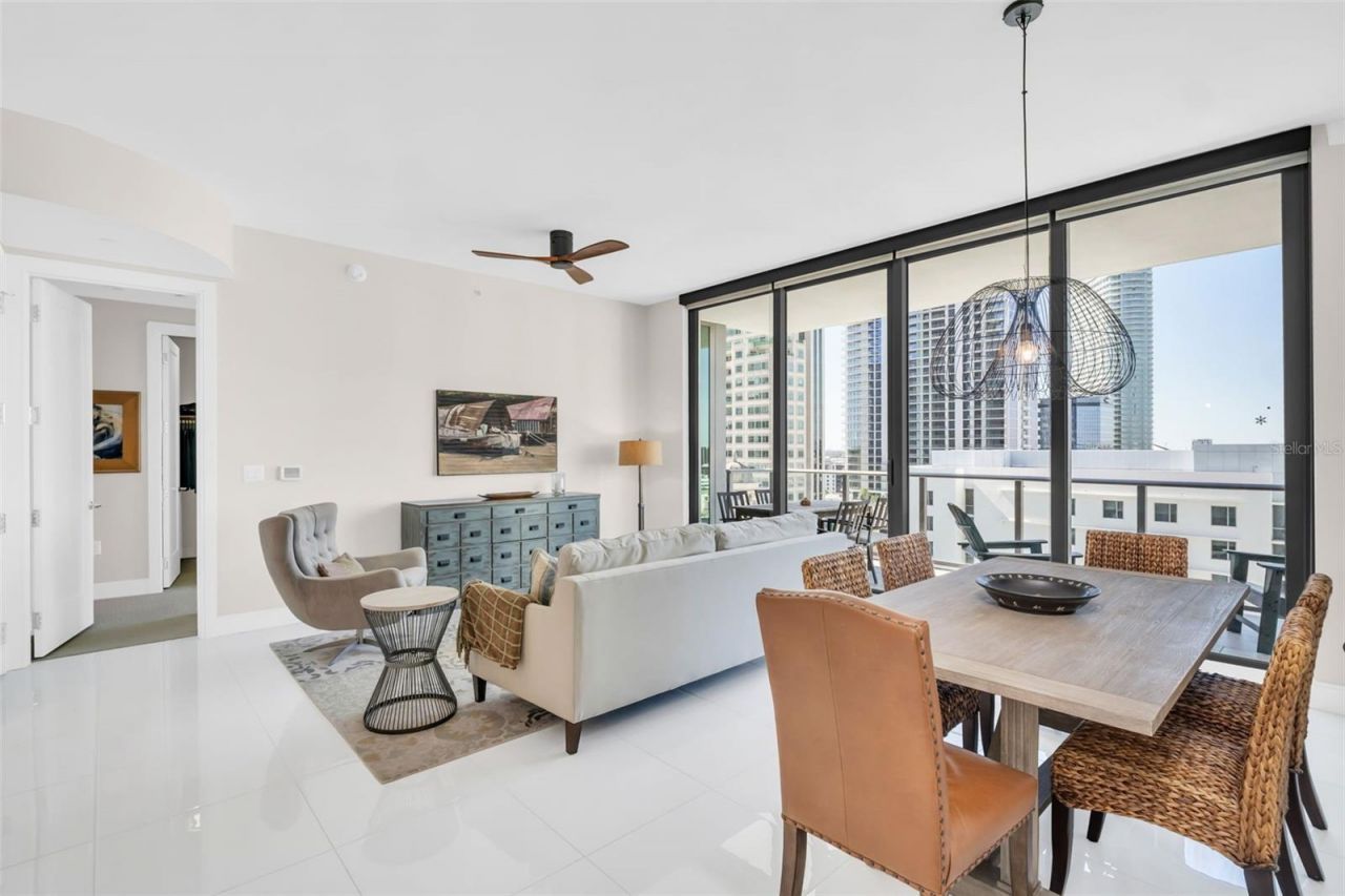 100 1st Avenue N, Unit 1706, Saint Petersburg, FL 33701 Photo