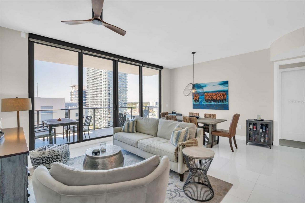 100 1st Avenue N, Unit 1706, Saint Petersburg, FL 33701 Photo