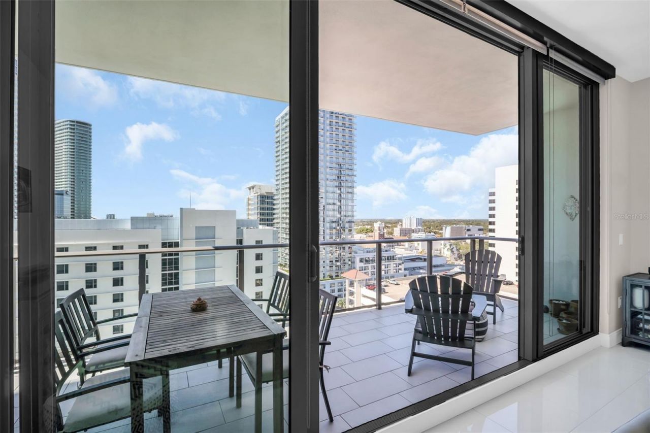 100 1st Avenue N, Unit 1706, Saint Petersburg, FL 33701 Photo