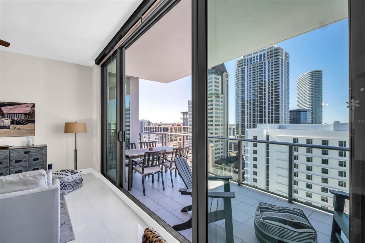 100 1st Avenue N, Unit 1706, Saint Petersburg, FL 33701 Photo