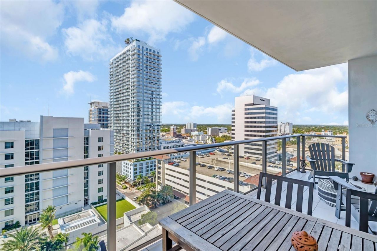 100 1st Avenue N, Unit 1706, Saint Petersburg, FL 33701 Photo