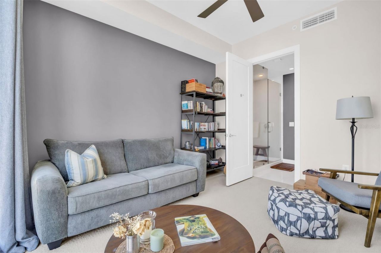 100 1st Avenue N, Unit 1706, Saint Petersburg, FL 33701 Photo